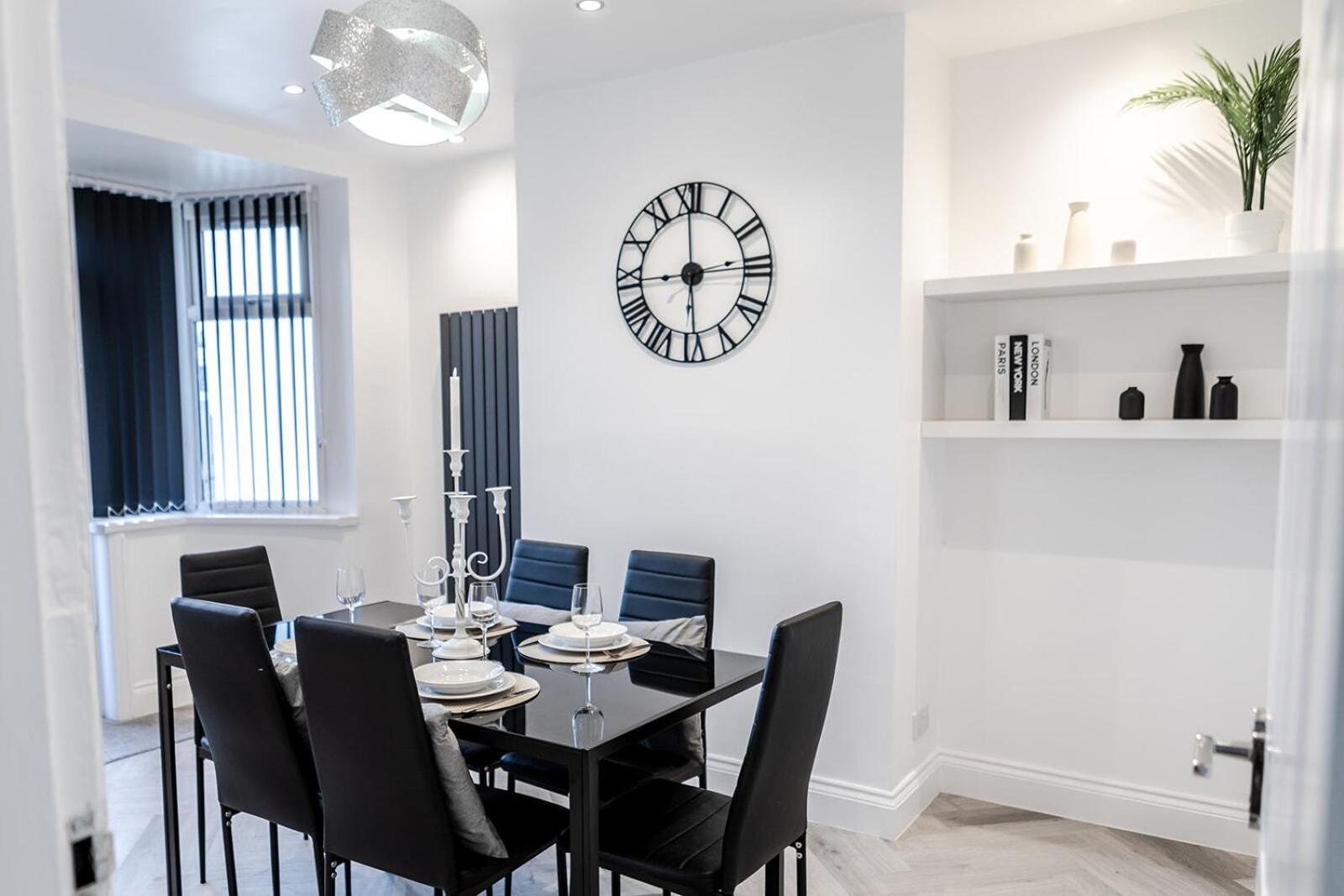 Lymer House - Stylish 3 Bedroom House In Вулвергемптон Екстер'єр фото