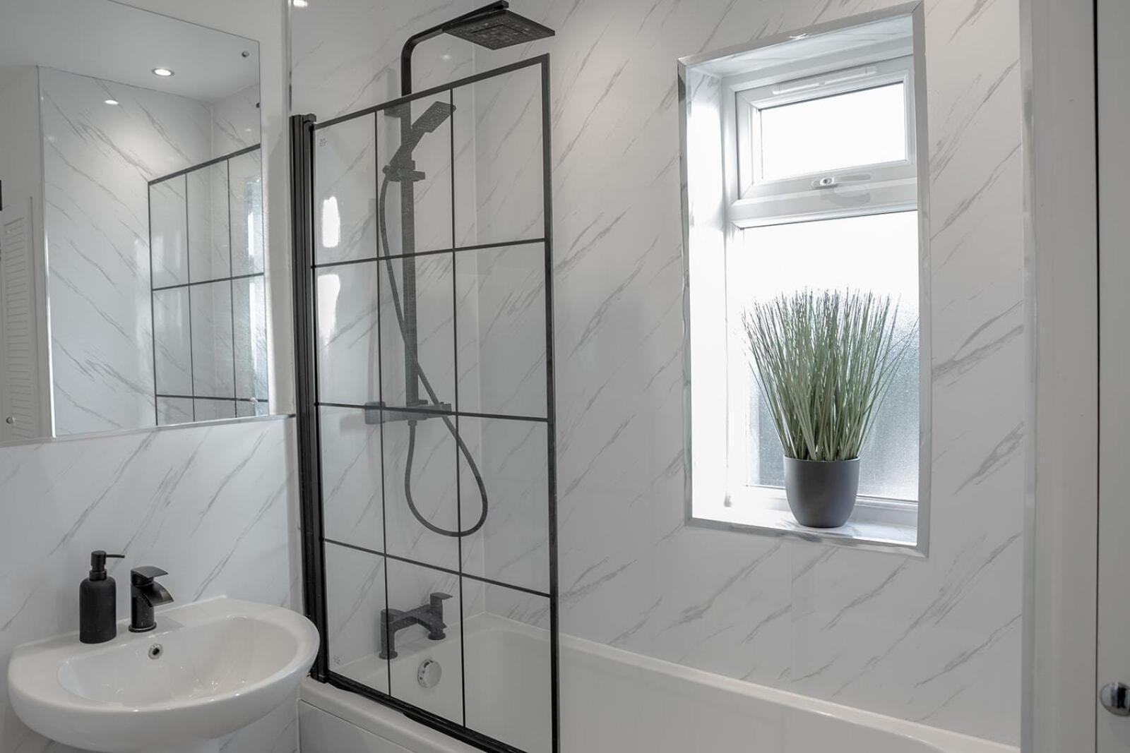 Lymer House - Stylish 3 Bedroom House In Вулвергемптон Екстер'єр фото